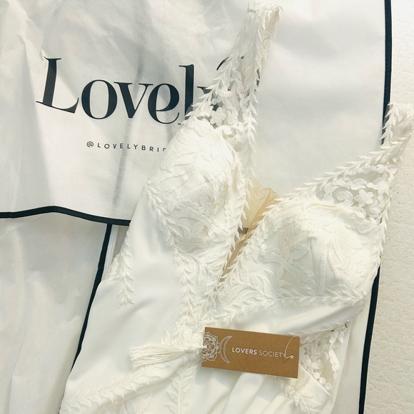 Lovers Society Dresses | Lovers Society Freja Wedding Gown. | Color: Cream/White | Size: 6 | Naimahege13's Closet